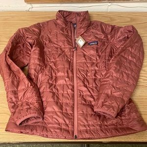 Patagonia women’s nano puff jacket